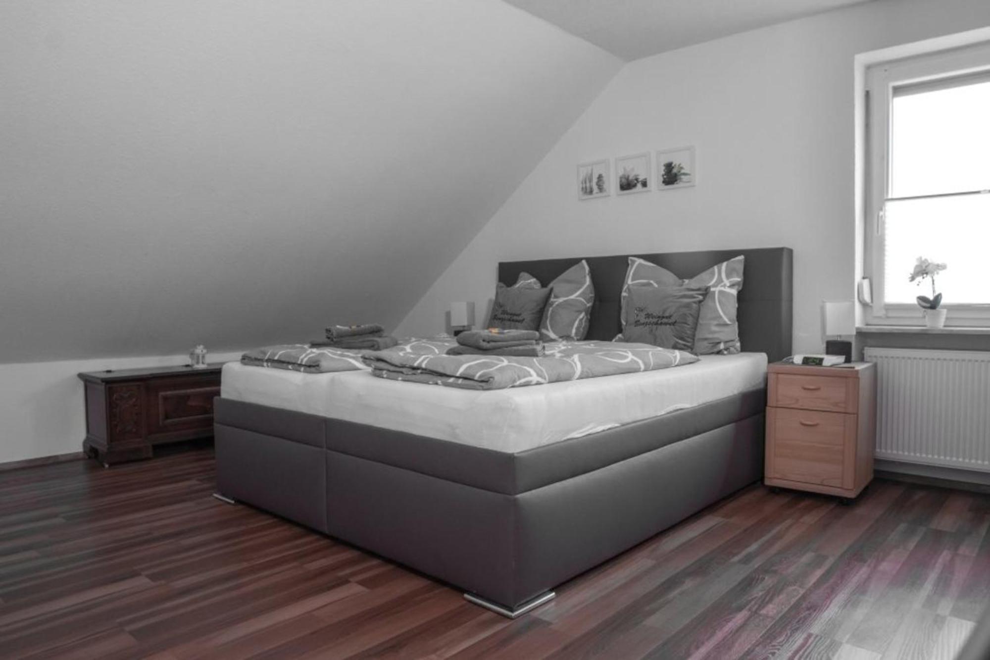 Ferienwohnung Grauschiefer Irsch Zewnętrze zdjęcie